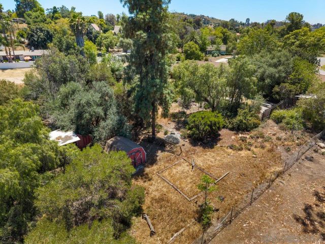 2004 Shire, El Cajon, CA 92019