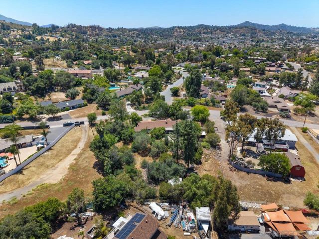 2004 Shire, El Cajon, CA 92019