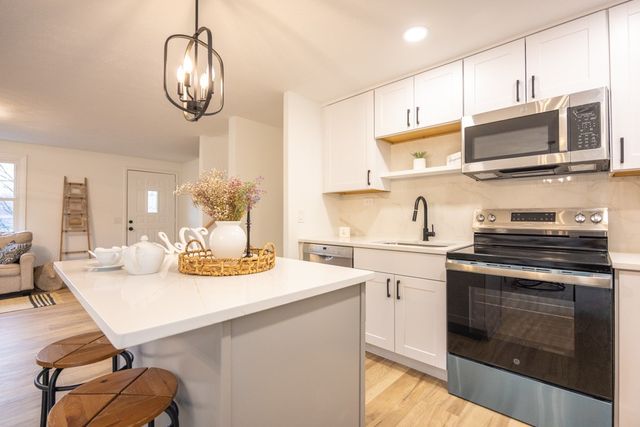 95 Wildherd Drive, Henrietta, NY 14467