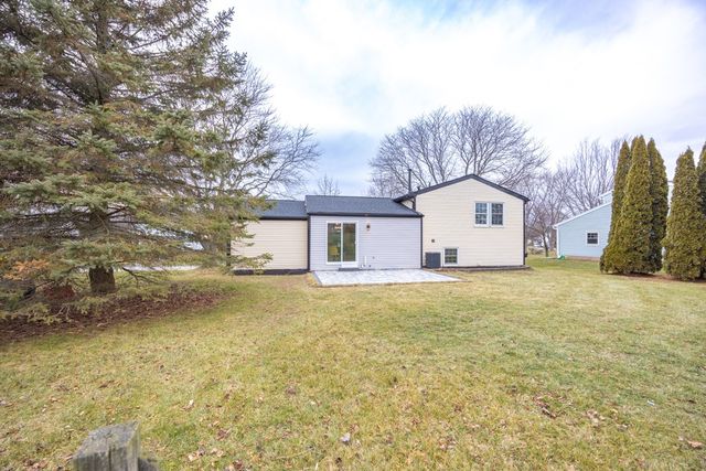 95 Wildherd Drive, Henrietta, NY 14467