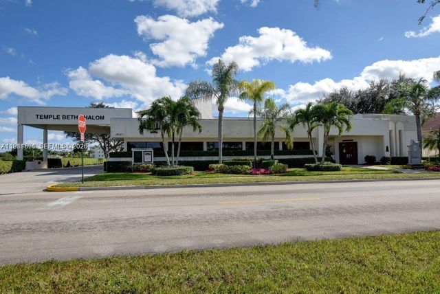 2052 Exeter C 2052, Boca Raton, FL 33434