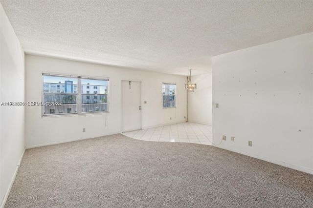 2052 Exeter C 2052, Boca Raton, FL 33434