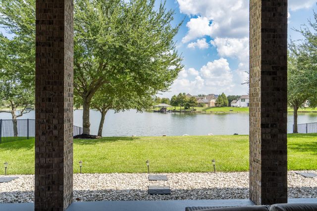 9618 W Pedernales River Drive, Cypress, TX 77433
