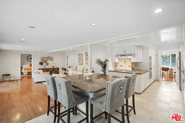 2452 N Altadena Drive, Altadena, CA 91001