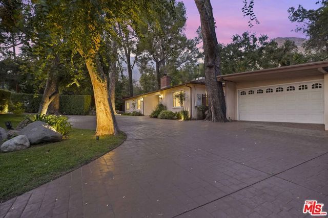 2452 N Altadena Drive, Altadena, CA 91001
