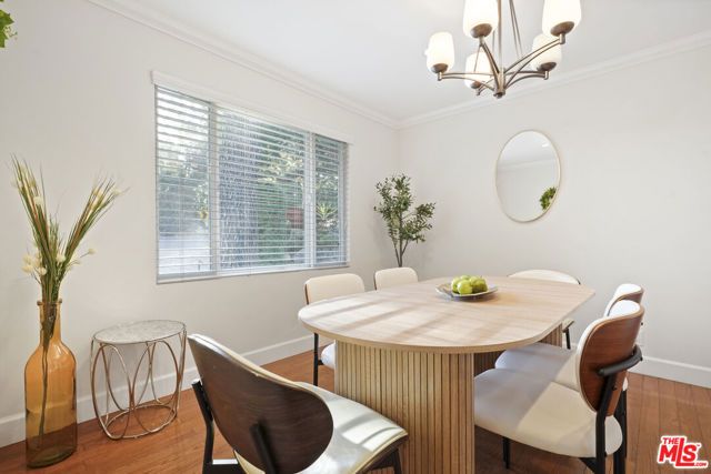 2452 N Altadena Drive, Altadena, CA 91001