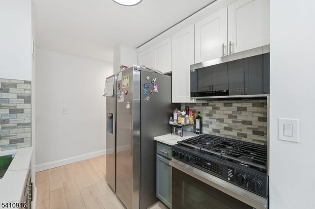 704 N Broad St 3C, Elizabeth City, NJ 07208