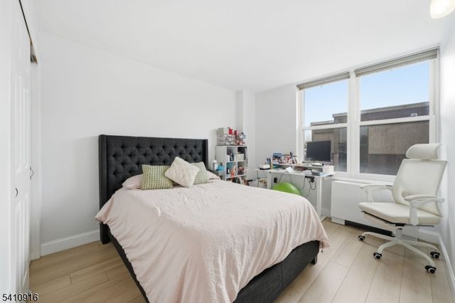 704 N Broad St 3C, Elizabeth City, NJ 07208