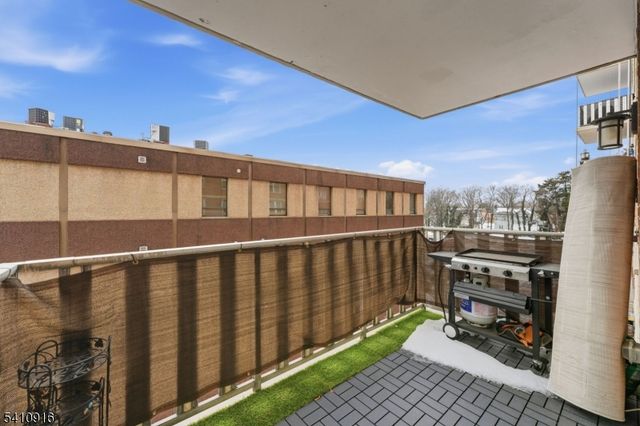 704 N Broad St 3C, Elizabeth City, NJ 07208