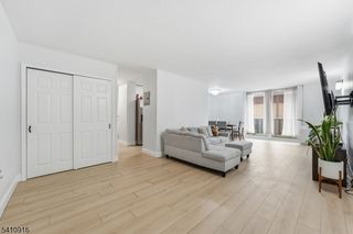 704 N Broad St 3C, Elizabeth City, NJ 07208