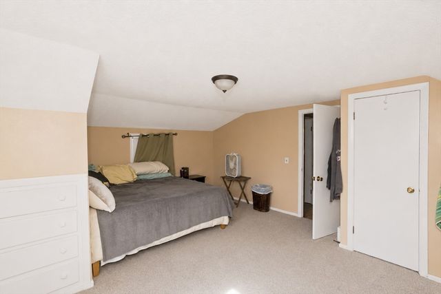 93 Moss Rd, Springfield, MA 01119