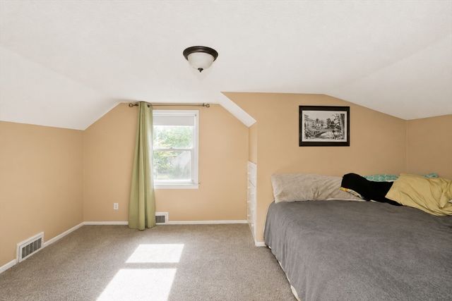 93 Moss Rd, Springfield, MA 01119