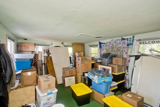 93 Moss Rd, Springfield, MA 01119