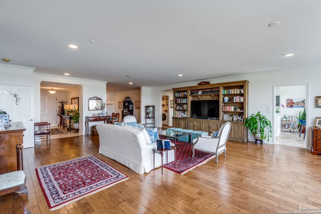 200 Patterson Ave Apt 610, San Antonio, TX 78209