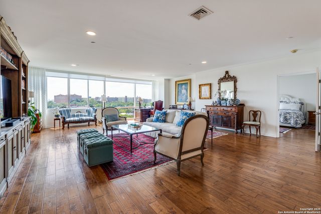 200 Patterson Ave Apt 610, San Antonio, TX 78209