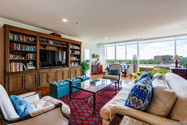 200 Patterson Ave Apt 610, San Antonio, TX 78209