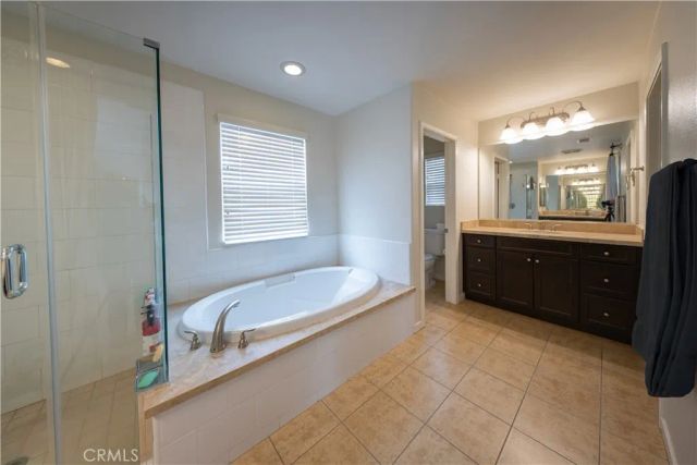 820 E Ruby Lace, Azusa, CA 91702