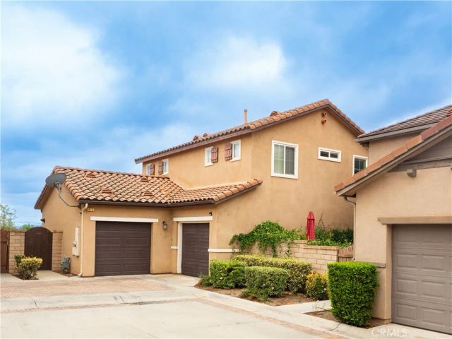 820 E Ruby Lace, Azusa, CA 91702