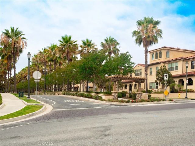 820 E Ruby Lace, Azusa, CA 91702