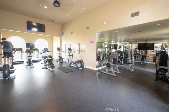 820 E Ruby Lace, Azusa, CA 91702