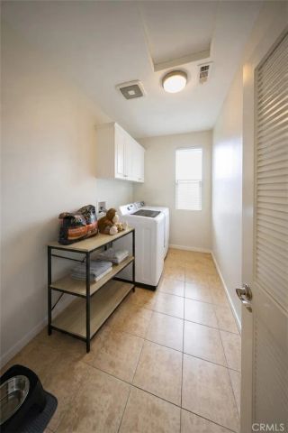820 E Ruby Lace, Azusa, CA 91702