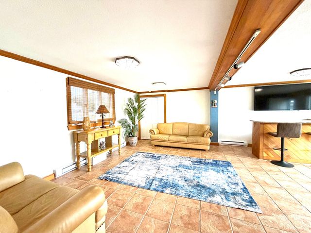 21 Venice 0, Saugus, MA 01906