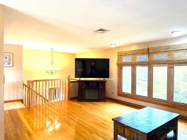 21 Venice 0, Saugus, MA 01906
