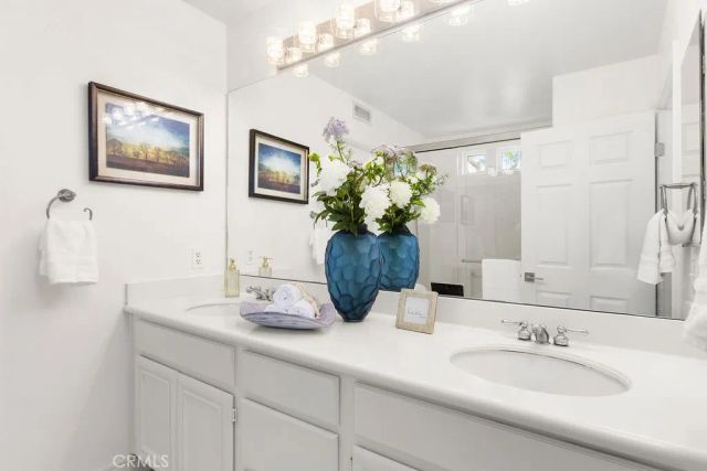 201 Cherrybrook, Irvine, CA 92618