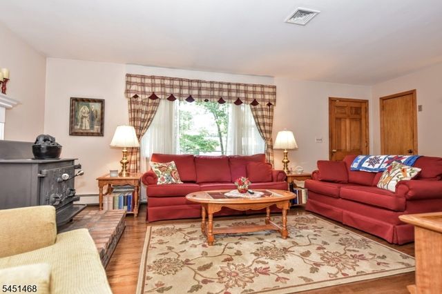 36 Edison Ter, Sparta Twp., NJ 07871
