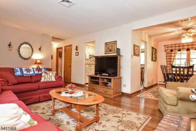 36 Edison Ter, Sparta Twp., NJ 07871
