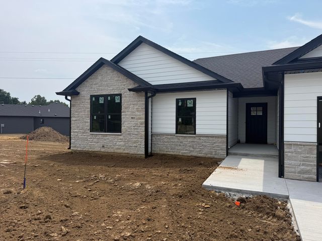 3811 CANYON RIDGE DR, Columbia, MO 65202