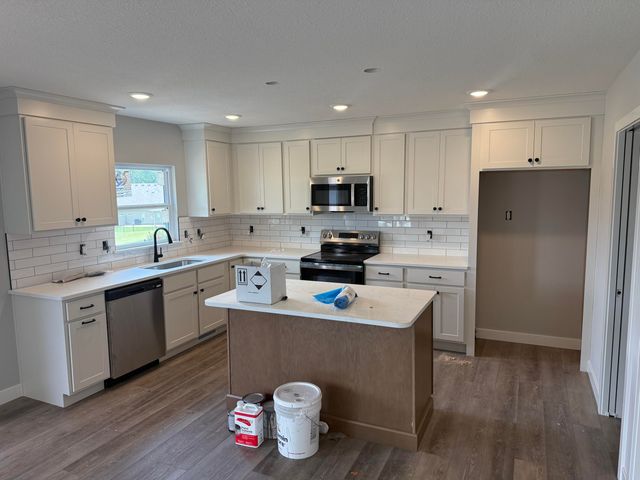 3811 CANYON RIDGE DR, Columbia, MO 65202