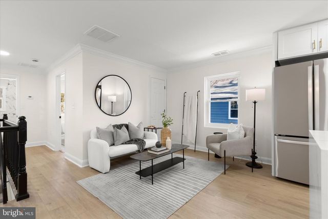 4818 DEANWOOD DR, Capitol Heights, MD 20743