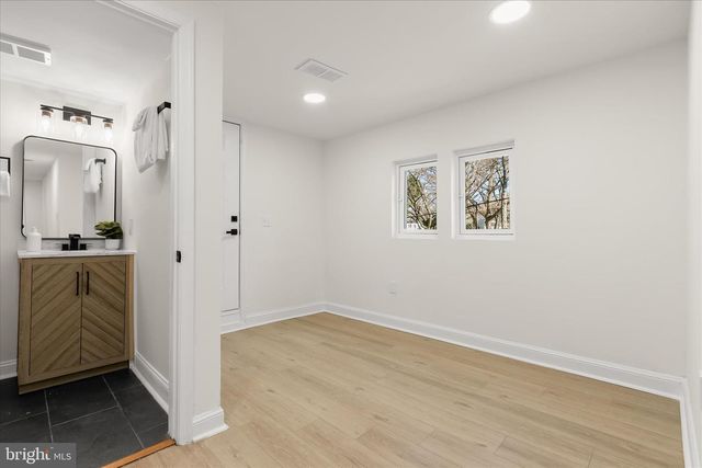 4818 DEANWOOD DR, Capitol Heights, MD 20743