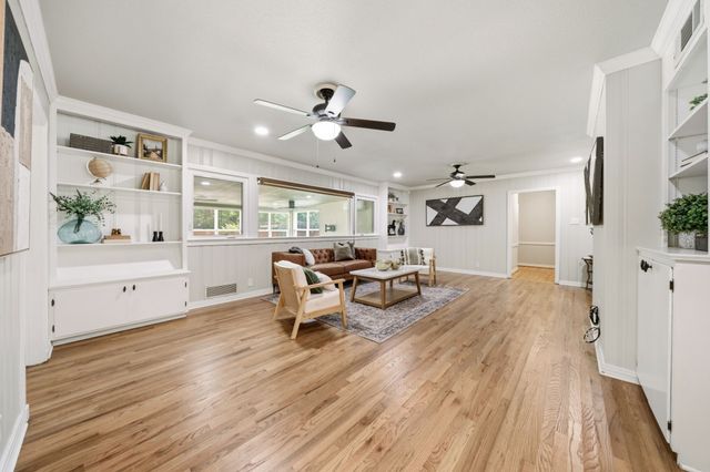 1107 Park Drive, Hillsboro, TX 76645