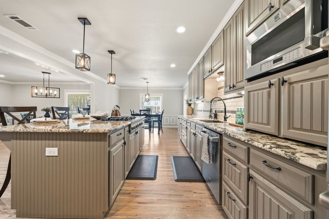 1107 Park Drive, Hillsboro, TX 76645