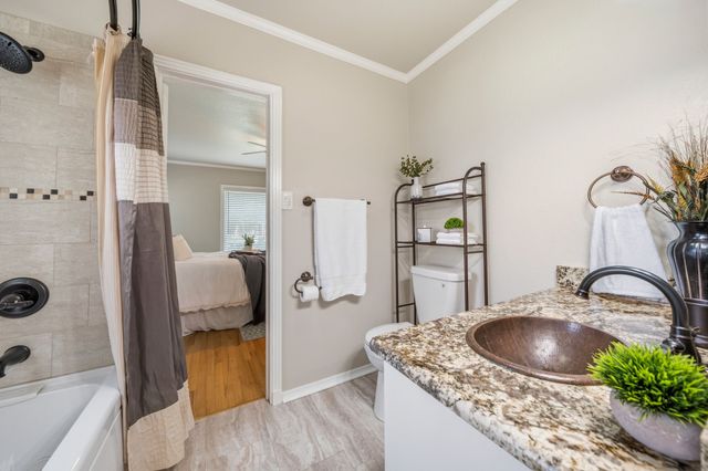 1107 Park Drive, Hillsboro, TX 76645