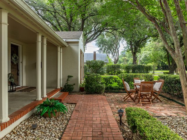 1107 Park Drive, Hillsboro, TX 76645