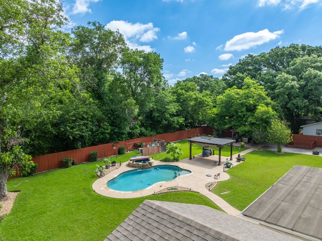 1107 Park Drive, Hillsboro, TX 76645
