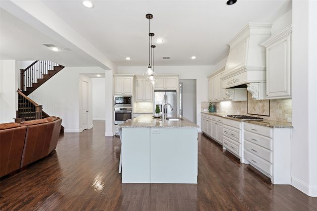 4625 Maverick Way, Carrollton, TX 75010