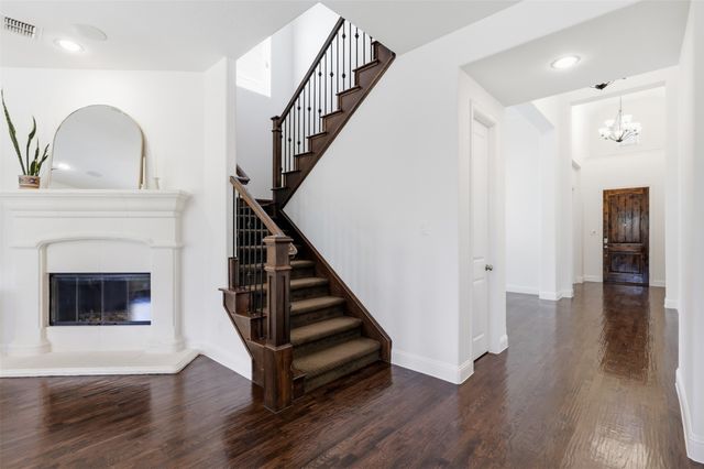 4625 Maverick Way, Carrollton, TX 75010