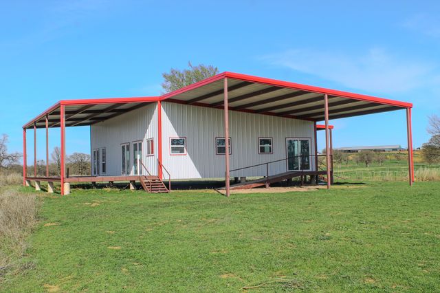 1070 Paradise Oak, Graford, TX 76449