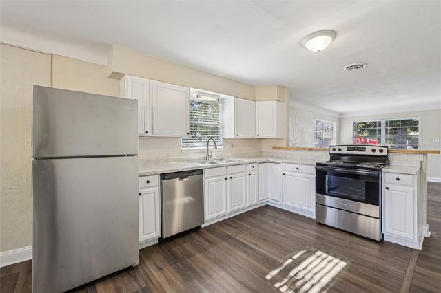 1730 17TH STREET S, St Petersburg, FL 33712