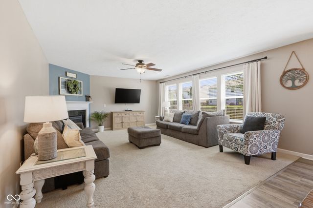 4789 Summit Lake Place, Indianapolis, IN 46239
