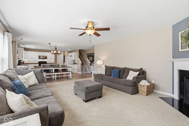4789 Summit Lake Place, Indianapolis, IN 46239