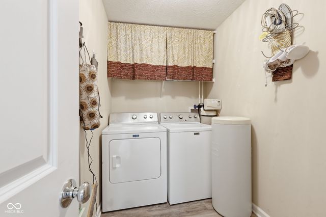 4789 Summit Lake Place, Indianapolis, IN 46239