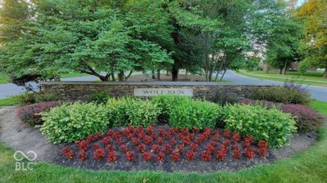 4789 Summit Lake Place, Indianapolis, IN 46239