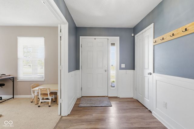 4789 Summit Lake Place, Indianapolis, IN 46239