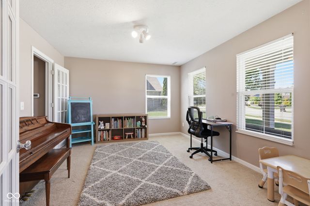 4789 Summit Lake Place, Indianapolis, IN 46239