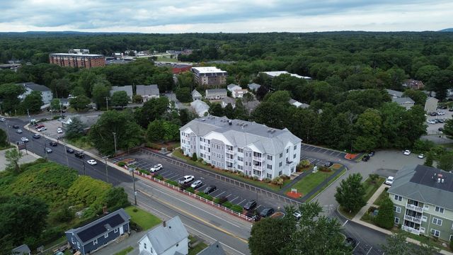 10 Felton St 105, Brockton, MA 02301